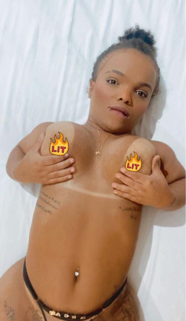 Vazou Mini Moca Pelada Rebolando o Rabo 3 593x1024